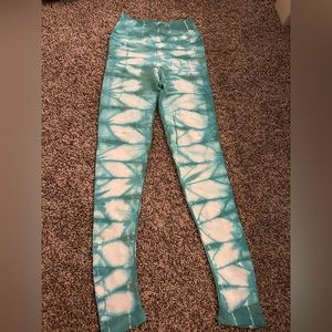 Nux Tie Dye teal leggings size small.